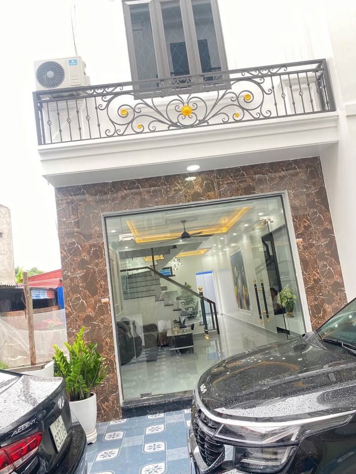 Nhà 3 tầng Hồng Thái, An Dương 66.8m² giá 2.58 tỷ - Full nội thất, ô tô đỗ cửa!