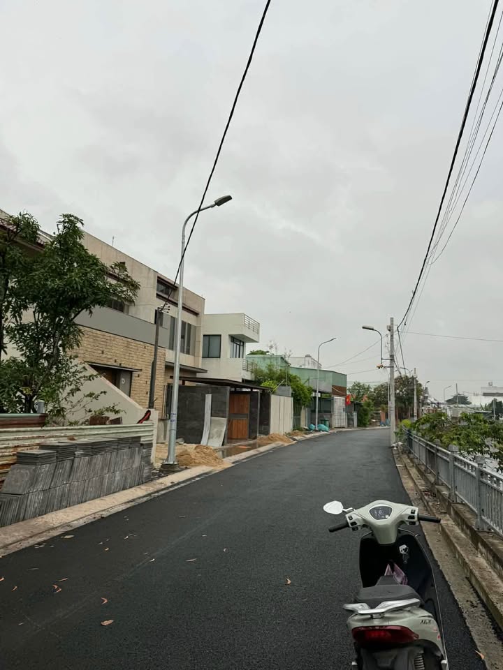 Đất nền An Phú Đông, Quận 12 giá chỉ 5.6 tỷ - Sẵn sàng xây mới ngay!