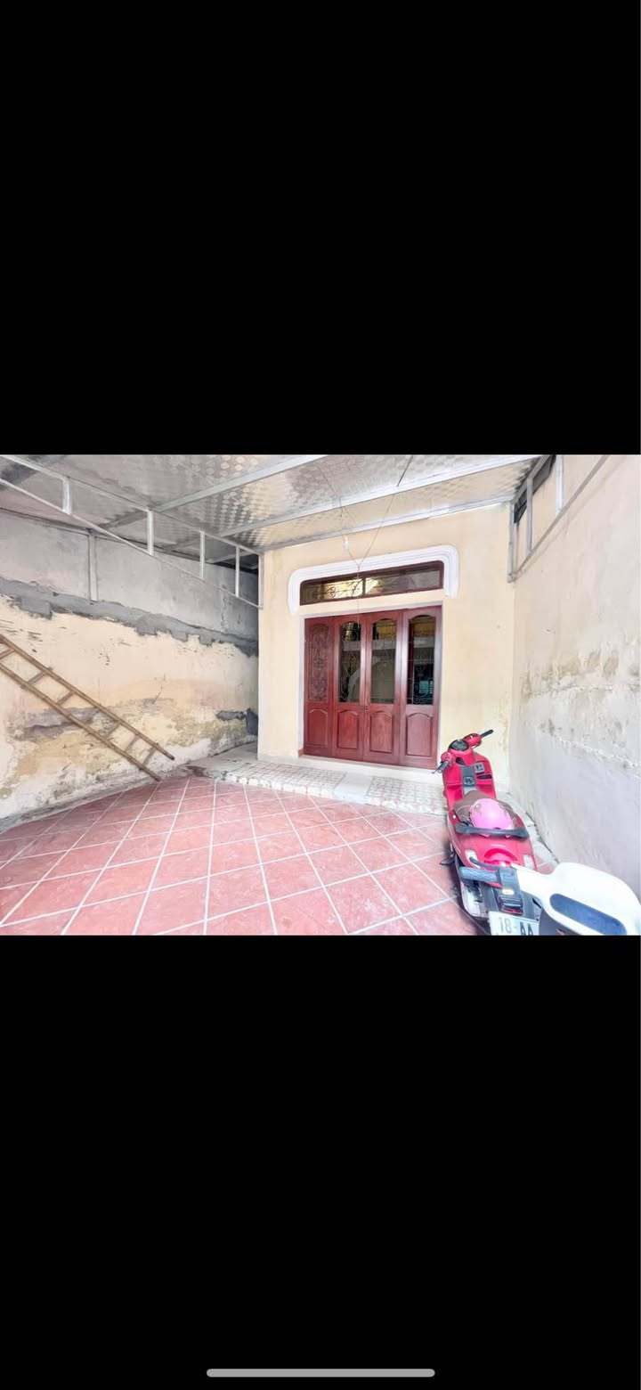 Nhà chính chủ tại Hùng Vương, Nam Định 80m² giá 1.798 tỷ - Vị trí trung tâm thuận lợi!