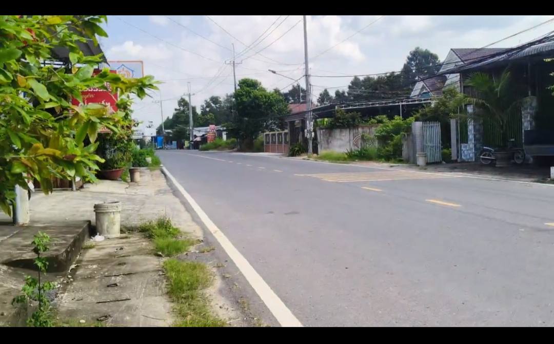 Nhà xưởng mặt tiền đường Hùng Vương, Nhơn Trạch, 582m² giá chỉ 4 tỷ - Đầu tư sinh lời ngay!