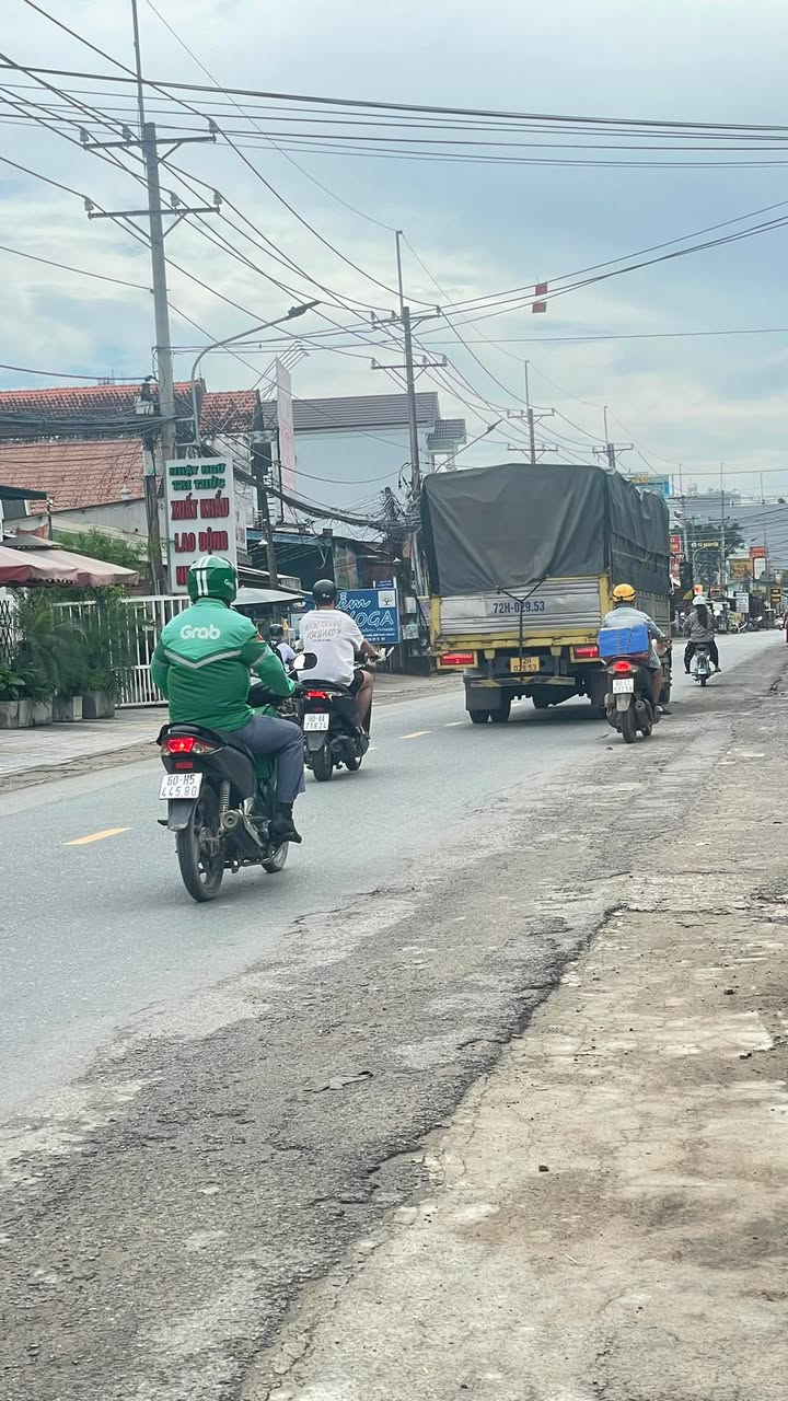 Bán gấp FrontHouse mặt tiền Hùng Vương, Nhơn Trạch 111m² - Tiềm năng kinh doanh lớn!