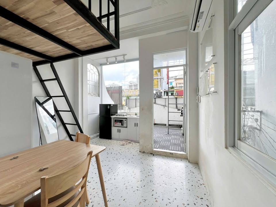 Căn hộ Duplex gác cao Bạch Đằng 4-25 triệu - View mặt tiền sông thoáng đãng!