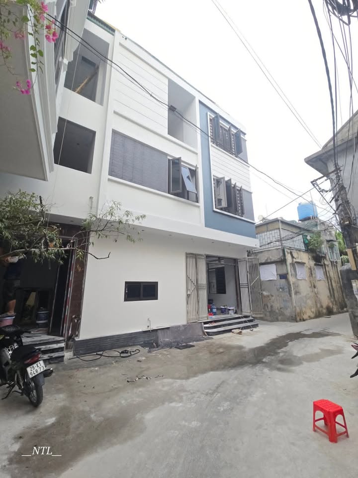 Nhà 3 Tầng tại Kỳ Bá, Thái Bình 42m² giá 2 tỷ - Đối diện công viên tuyệt đẹp!