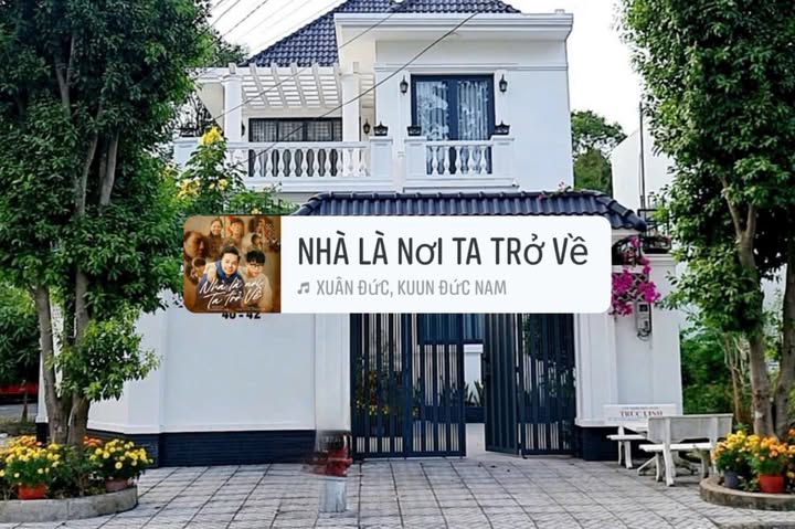 Biệt thự góc 2 mặt tiền đường Trần Văn Sắc, 215m² giá 10 tỷ - Đầu tư sinh lời!