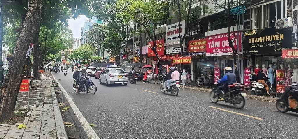 Bán gấp Tòa nhà phố Kim Ngưu, Hai Bà Trưng 118m² giá 38 tỷ - Vị trí đắc địa, ô tô tránh