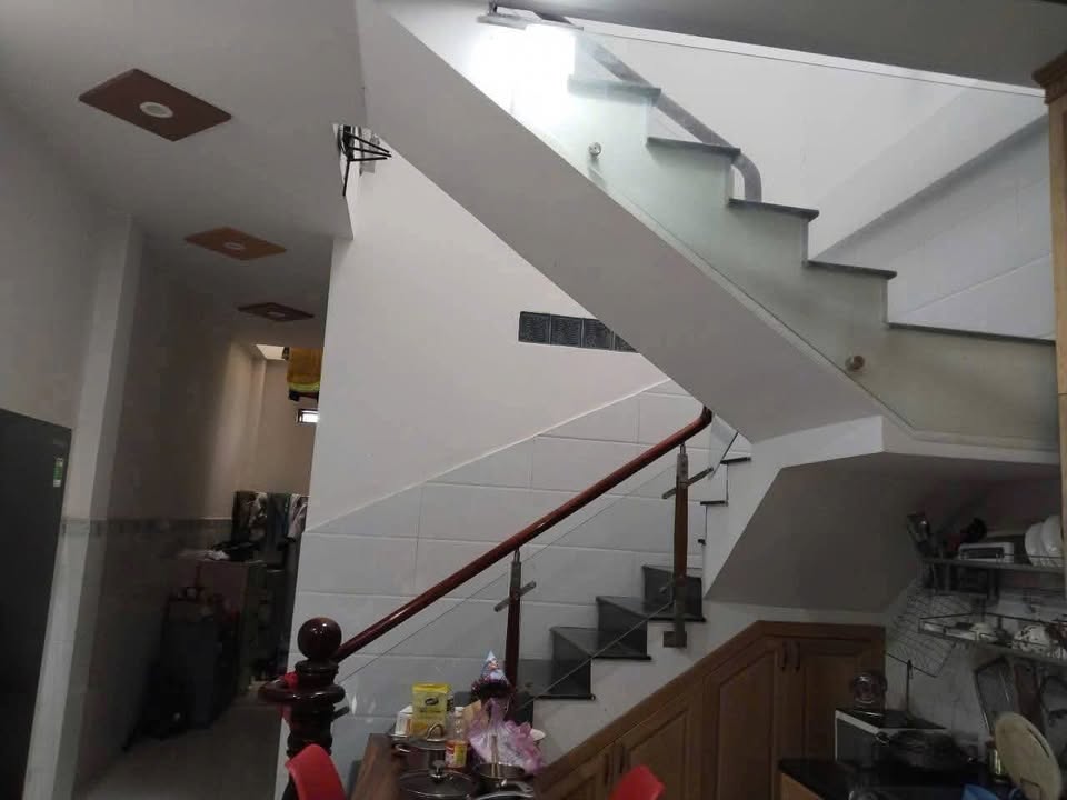 Nhà mặt tiền Định Hòa 84m² giá chỉ 3.1 tỷ - Sẵn sàng vào ở!