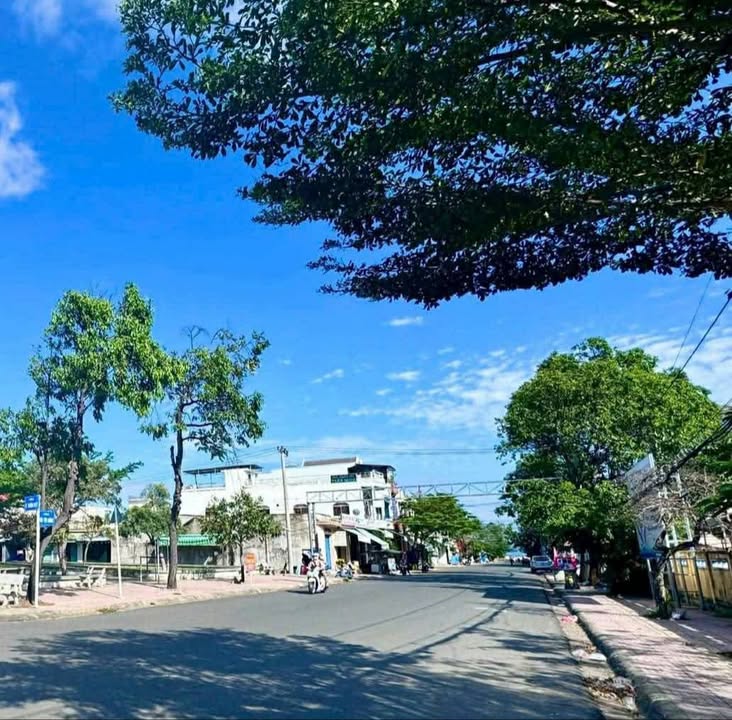 Đất mặt tiền Đinh Tiên Hoàng, Vạn Giã 160m² giá 5 tỷ - Đầu tư sinh lời ngay!