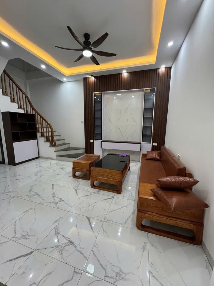 Căn hộ 31.6m² tại Thượng Mạo, Phú Lương - Giá chỉ 5 tỷ, gần chợ và trường học!