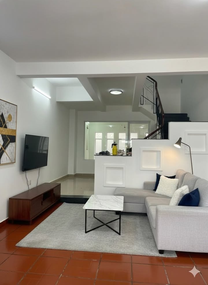 Nhà phố 5 tầng tại đường A1, quận 8, 100m² - Full nội thất cao cấp, sẵn sàng ở ngay!