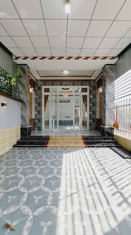 Nhà mới 100% tại Ninh Thạnh, Tây Ninh, 150m² - Kiến trúc sang trọng, giá thỏa thuận!