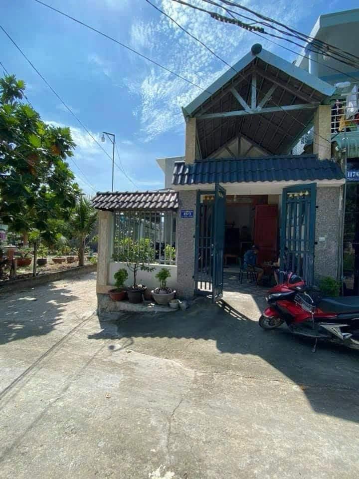 Nhà 2 mặt tiền Tân Bình Dĩ An 71m² giá 2.28 tỷ - Sổ hồng riêng, thuận tiện kinh doanh!