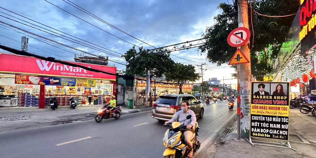 FrontHouse đường Tô Ngọc Vân, Thủ Đức 320m² giá 35 tỷ - Siêu Mặt Tiền đầu tư sinh lời!