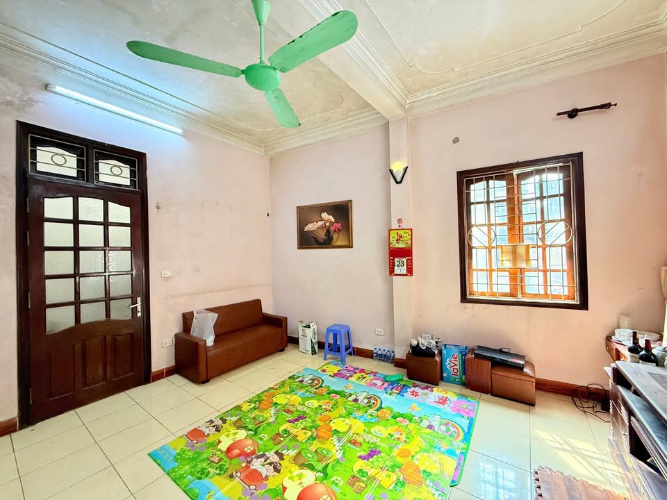 Bán nhà mặt ngõ Khâm Thiên 32m² giá 11.2 tỷ - Lô góc kinh doanh đắc địa!