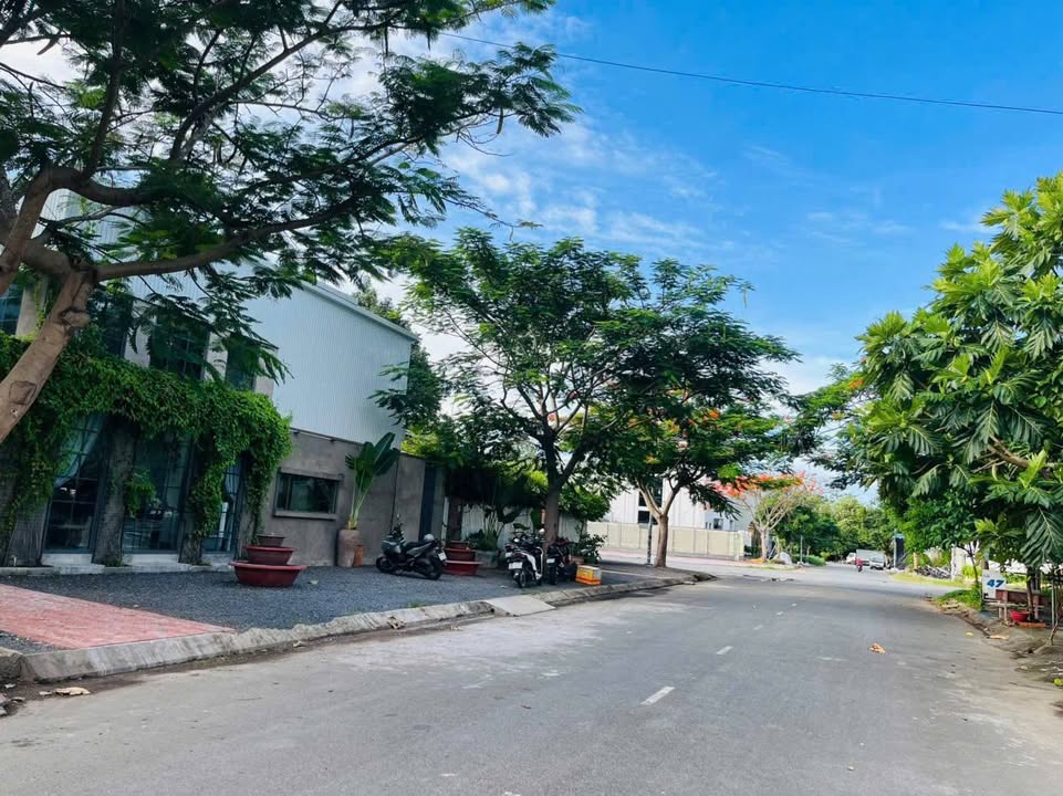 Phòng trọ mặt tiền Hưng Phú 12m² giá 2.2 triệu - Đậu ô tô trước nhà!