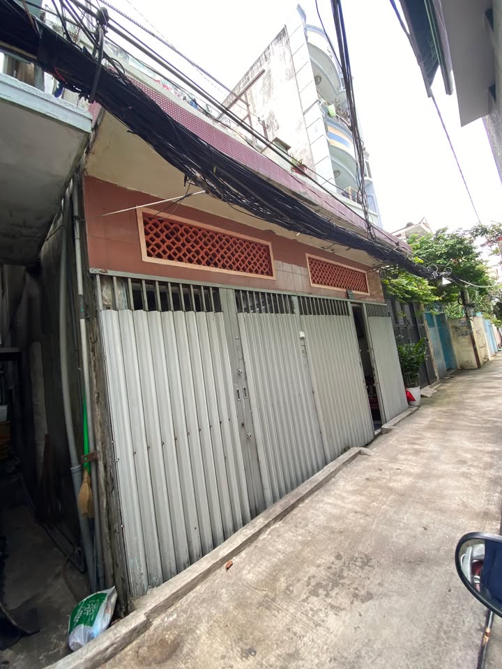 Nhà Hẻm 322 Đường Cách Mạng Tháng 8 Quận 3 69m² giá 13 tỷ - Cơ hội đầu tư hấp dẫn!
