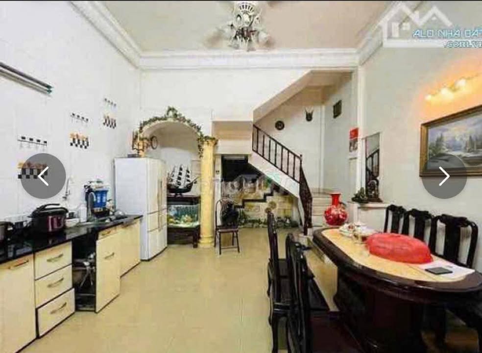 Nhà riêng Hoàng Hoa Thám, Ba Đình 41m² giá 14.8 tỷ - Sổ đỏ vuông vức, ô tô vào tận cửa!