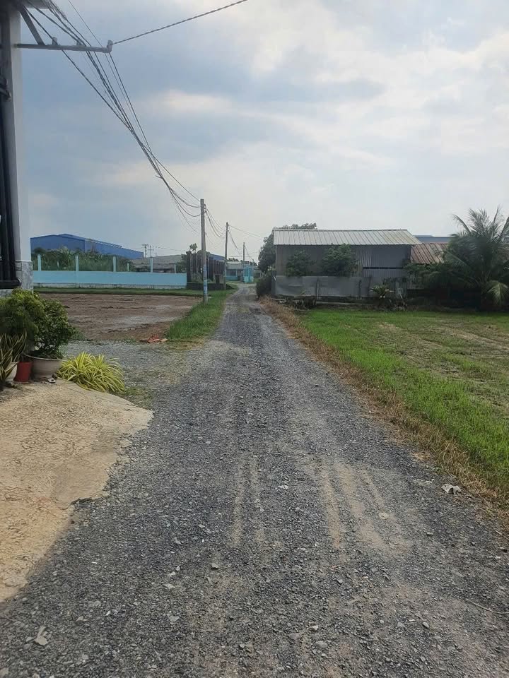 Kho hoàn thiện tại Đức Hòa Đông 700m² giá 7 tỷ - Đầu tư sinh lời ngay!