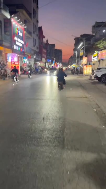 Nhà 3 tầng chính chủ bán tại Tiên Du, Bắc Ninh - Mặt tiền 6m, vị trí kinh doanh sầm uất!