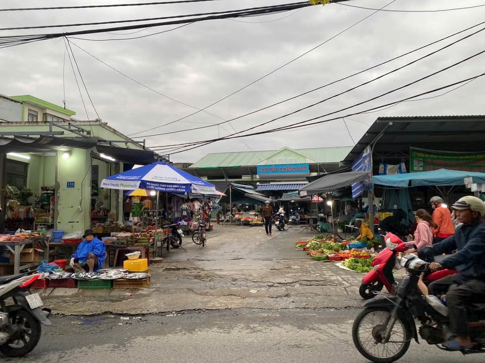 Nhà Hòa Khánh Nam 103m² giá 2 tỷ - Sở hữu ngay vị trí vàng!