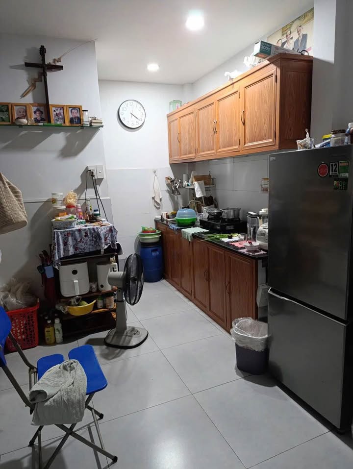 Nhà 2 tầng tại Tân Bình, 18m² giá 2.7 tỷ - Sổ hồng chính chủ!