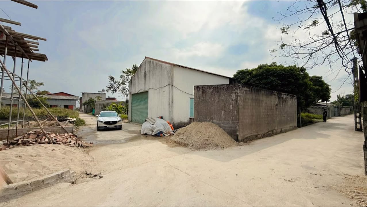 Đất nền góc hai mặt tiền Đức Giang - Yên Dũng 100m² giá chỉ 2 tỷ - Sổ đỏ chính chủ!