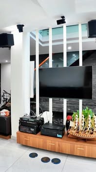 Nhà phố hẻm xe hơi Hoàng Văn Thụ, Phú Nhuận 83m² giá 1.7 tỷ - Thiết kế sang trọng, tiện nghi đầy đủ!