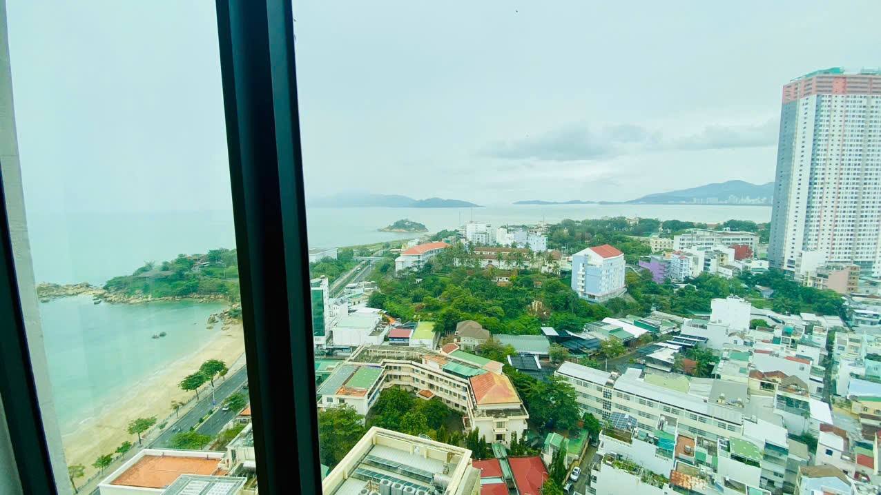 Căn hộ Mường Thanh Viễn Triều Nha Trang 62m² giá 3.65 tỷ - Cực hiếm căn góc view biển Hòn Chồng!