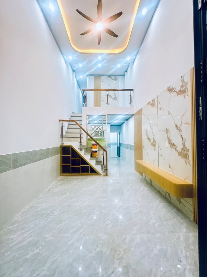 Nhà bán Dĩ An 56m² giá 1.79 tỷ - Sổ chung, dân cư đông đúc!