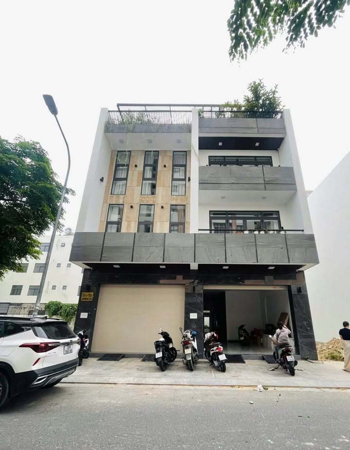 Biệt thự mặt tiền đường A2 KĐT VCN Phước Long 2 giá 30 tỷ - Phù hợp kinh doanh!