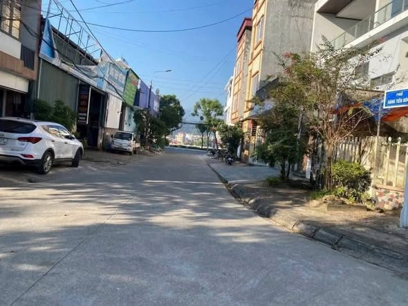 Nhà FrontHouse 2 mặt tiền Đường Lê Khôi, Phố Mới, 176m² giá 6,8 tỷ - Phong thủy tuyệt vời!