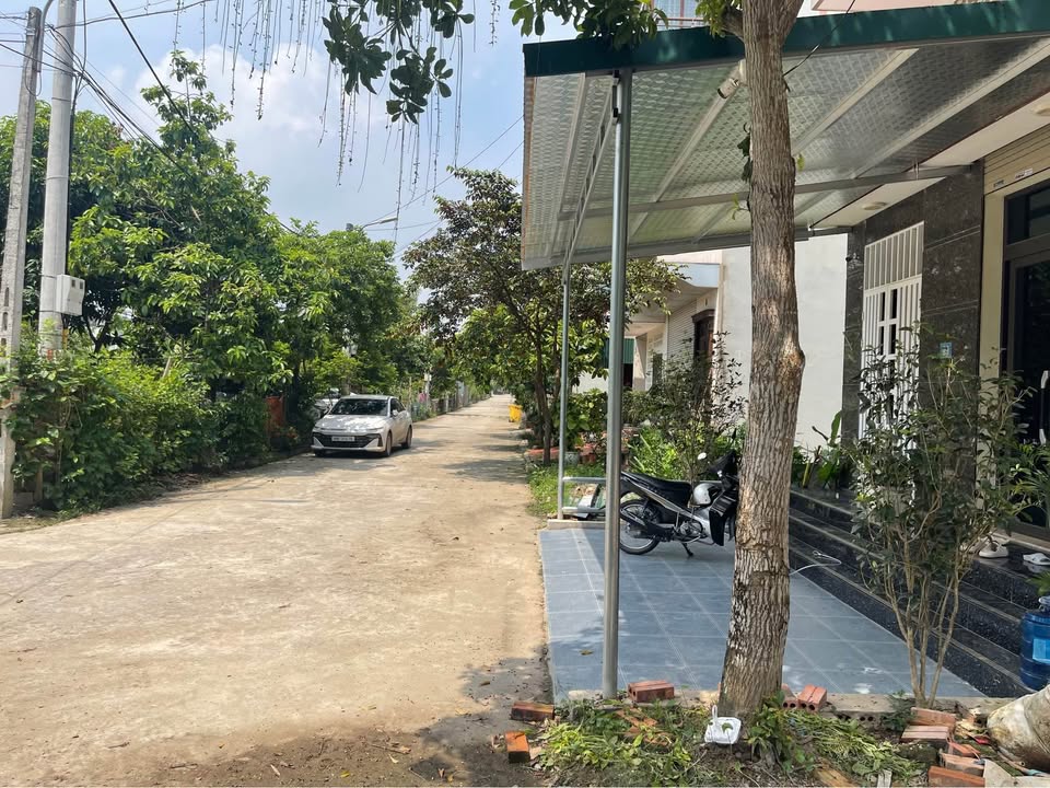 Nhà đẹp 90m² tại Tân Dân, TP Việt Trì giá 5 tỷ - View hồ thoáng mát!