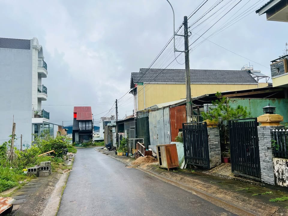 Đất thổ cư đường Huỳnh Tấn Phát, Đà Lạt 100m² giá chỉ 3.5 tỷ - Cơ hội đầu tư tuyệt vời!