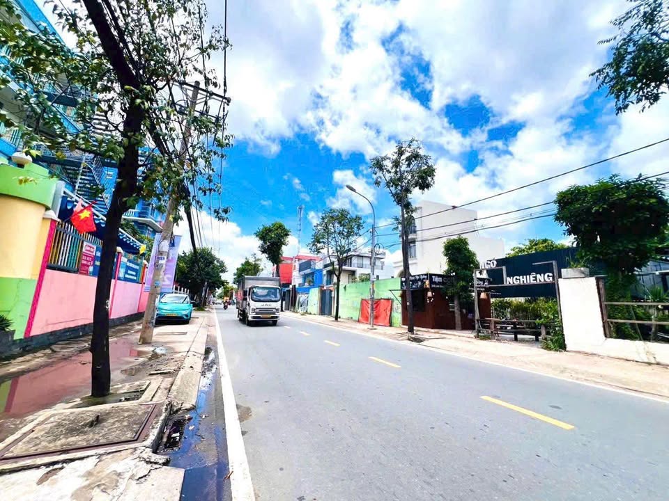 FrontHouse đường Linh Đông 248m² giá 27 tỷ - Mặt tiền rộng, vị trí đắc địa!