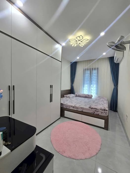 Nhà phố Quảng An, Tây Hồ 30m² giá 3.28 tỷ - Sẵn sàng ở ngay!