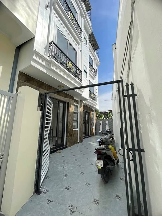 Nhà 4 tầng Miếu Hai Xã, Lê Chân 45.5m² giá 3.75 tỷ - Thiết kế thông minh, sân cổng rộng!