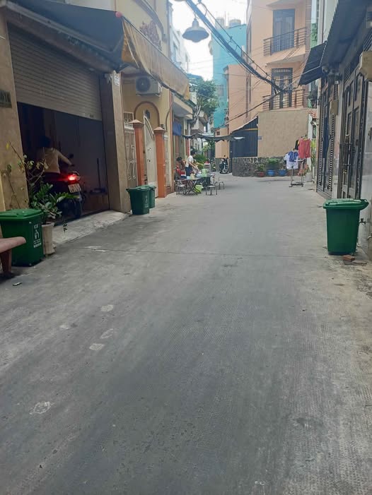 Căn hộ 6 tầng tại Lạc Long Quân, Tân Bình 150m² giá 20 tỷ - Đầu tư sinh lời ngay!