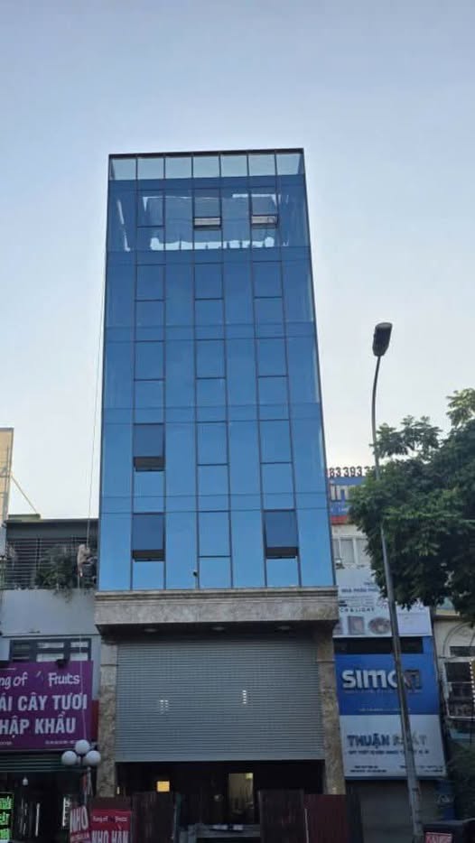 Nhà mặt tiền Lê Trọng Tấn, quận Thanh Xuân, 182m² cho thuê - Vị trí đắc địa, đầy tiềm năng!