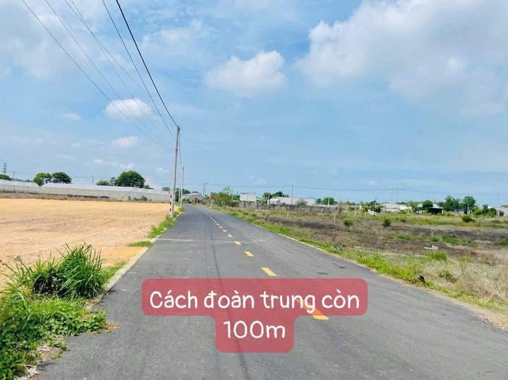 Đất nền đường Phạm Hùng, Đất Đỏ 500m² giá 1.75 tỷ - Đầu tư sinh lời ngay!