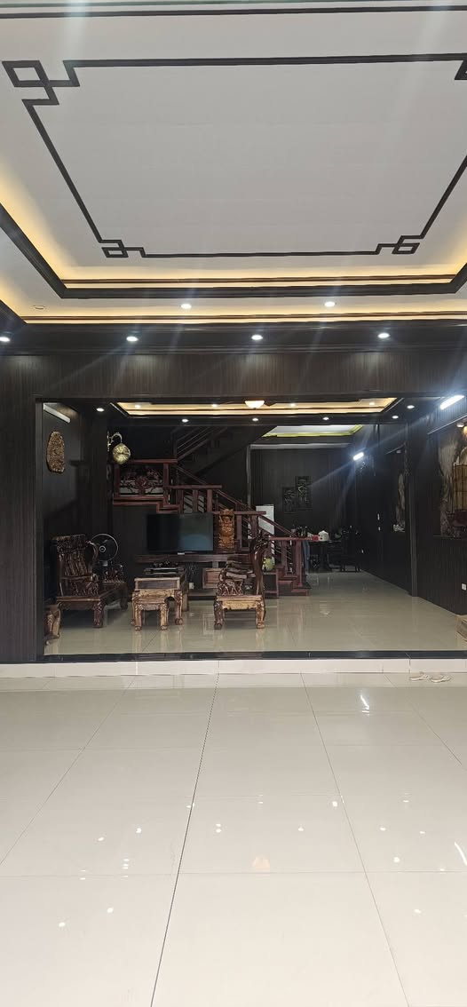 Bán nhà 3 tầng phường Ninh Sơn, Ninh Bình 114m² - Gần chợ, giao thông thuận tiện!