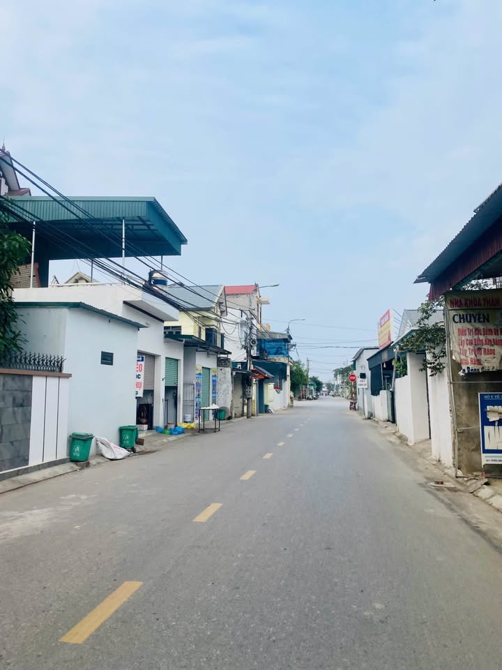 Đất nền Quảng Đông 100m² giá chỉ 1 tỷ - Sổ đỏ chính chủ, vị trí vàng!