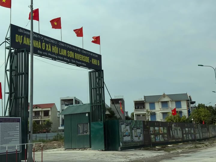 Nhà nghỉ 4 tầng Phường Nam Ngạn 95m² giá 5 tỷ - Kinh doanh tốt tại vị trí đắc địa!