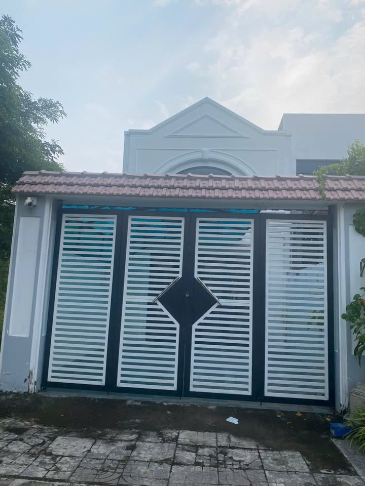 Nhà nguyên căn cho thuê Long Phước 3PN giá 5 triệu - Dọn vào ở ngay!