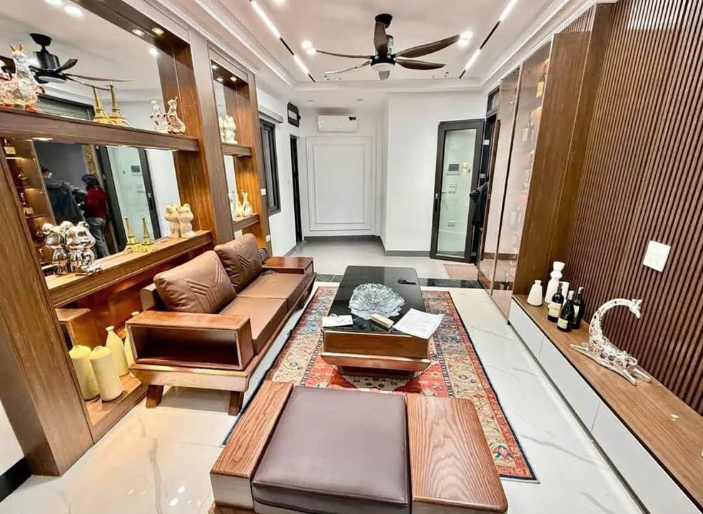 Nhà đẹp Cổ Nhuế, Từ Liêm 36m² giá 8 tỷ - Full nội thất, ô tô gần kề!