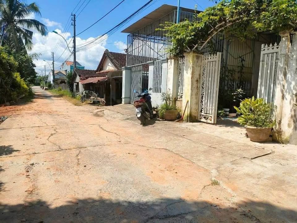 Đất nền mặt tiền đường Nguyễn Khuyến, phường Thắng Lợi, Kon Tum 231m² - Giá chỉ 890 triệu!