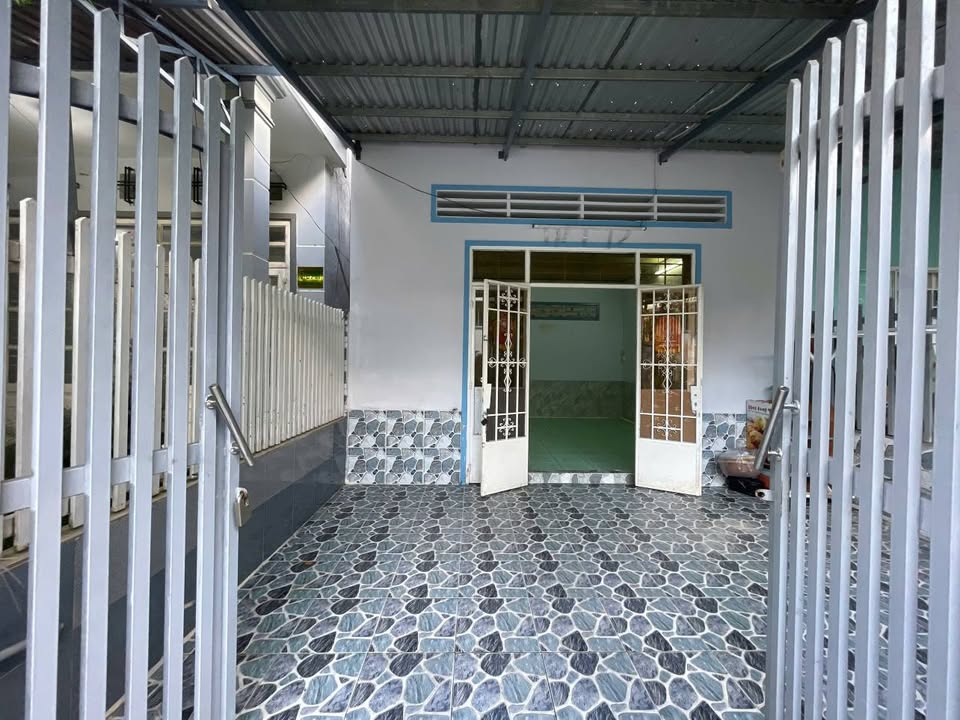 Nhà phố hẻm Sương Nguyệt Anh, Vĩnh Lạc, Rạch Giá 106m² giá 1.5 tỷ - Chính chủ thương lượng!