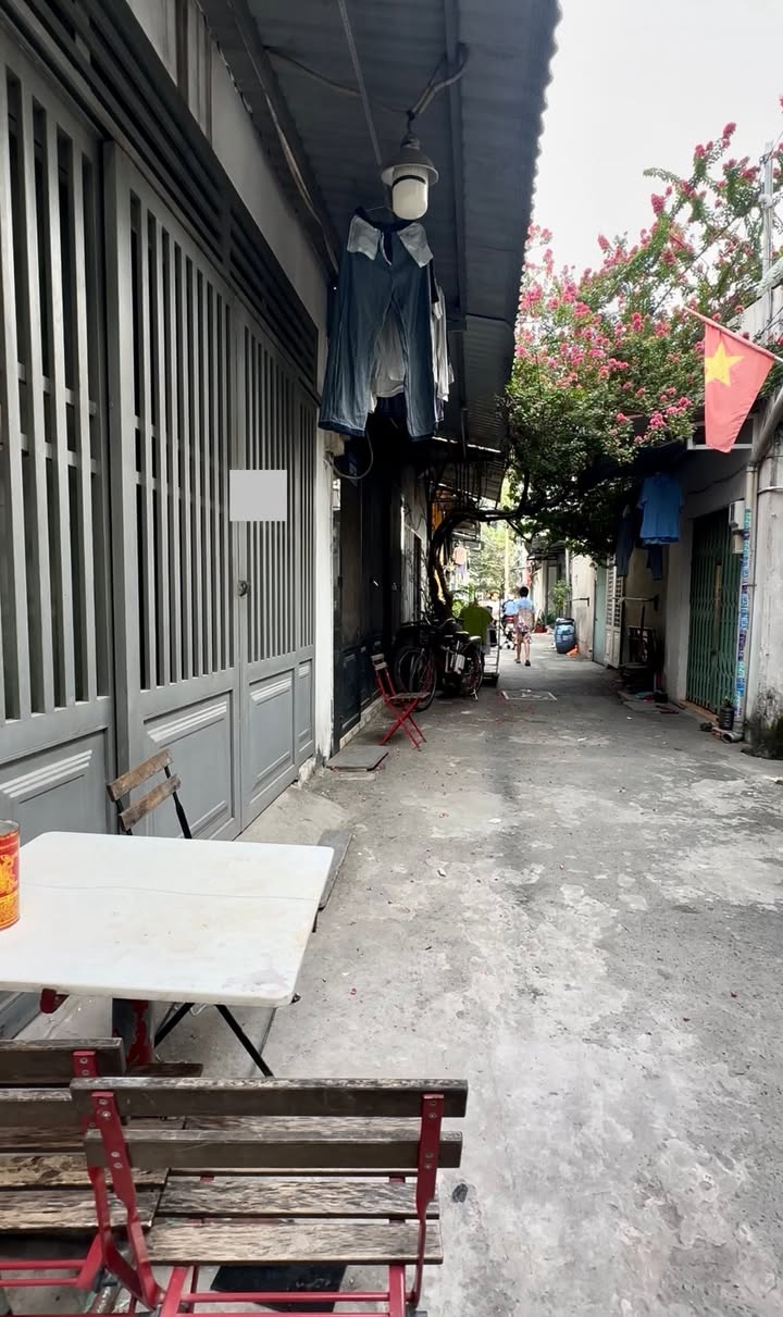 Nhà riêng Linh Xuân 40m² giá 3 tỷ - Siêu phẩm hẻm xe hơi, đầy đủ nội thất!