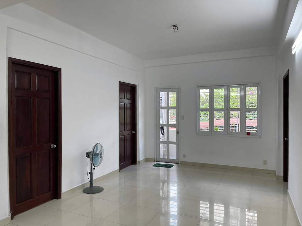 Căn hộ cho thuê tại Quận 11, 80m², giá 11 triệu - Không phí quản lý!