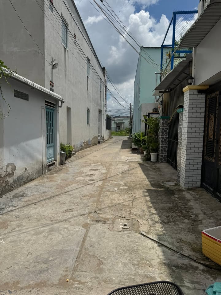 Nhà bán đường Trần Thị Non, Long Thượng, 100m² giá 2.1 tỷ - Sổ hồng riêng, chính chủ!