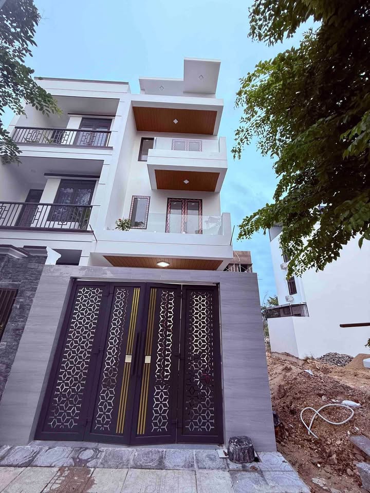 Nhà nguyên căn 3 tầng An Bình Tân - Full nội thất, giá 20 triệu/tháng