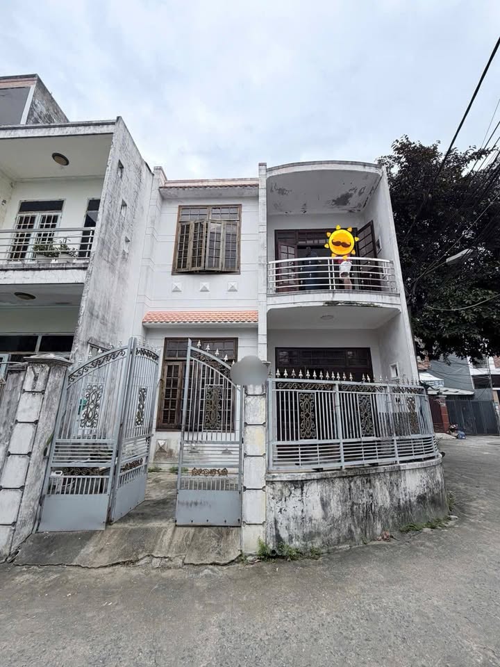 Nhà 2 tầng kiên cố tại kiệt ô tô Trường Chinh, Đà Nẵng 97.9m² - Sẵn sàng vào ở!